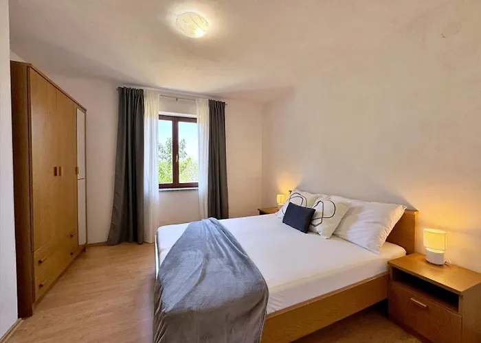 Konukevi Dunato I 4*