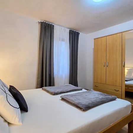 Dunato I Gasthof Šilo