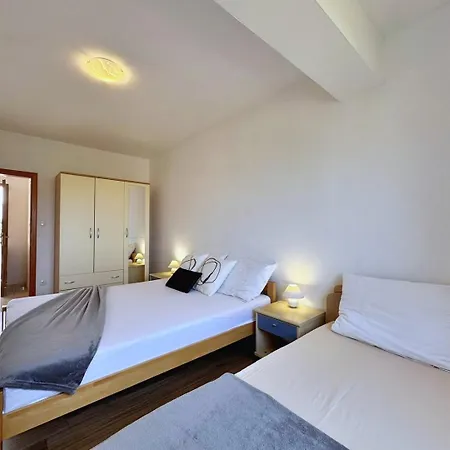 Guest house Dunato I Silo (Krk)